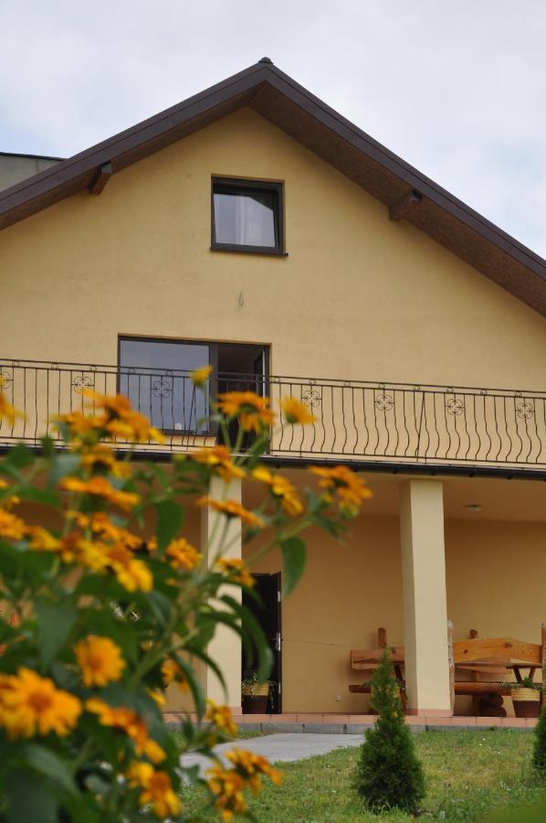 Przylesie Apartment Uniejow Exterior foto